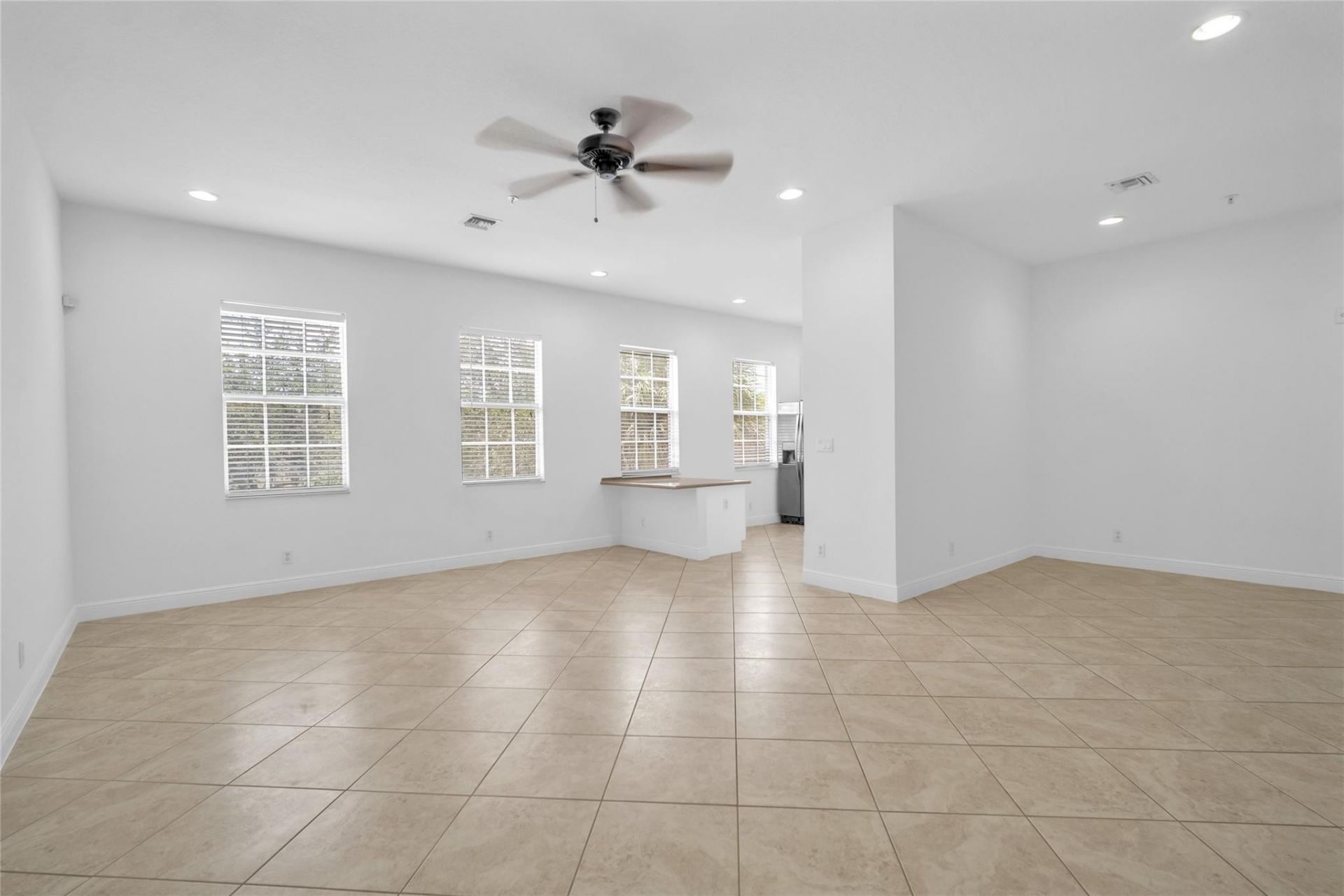 6809 N Lakeside Circle, Unit 101, Davie, FL 33314 Photo