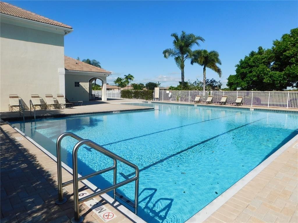 19484 SW 60th Court, Pembroke Pines, FL 33332 Photo