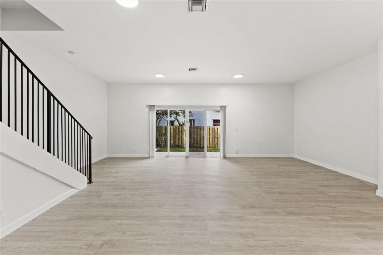 2921 SW 18th Terrace, Unit 7, Fort Lauderdale, FL 33315 Photo