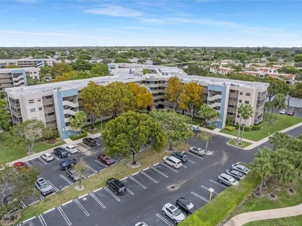 901 Colony Point, Unit 123, Pembroke Pines, FL 33026