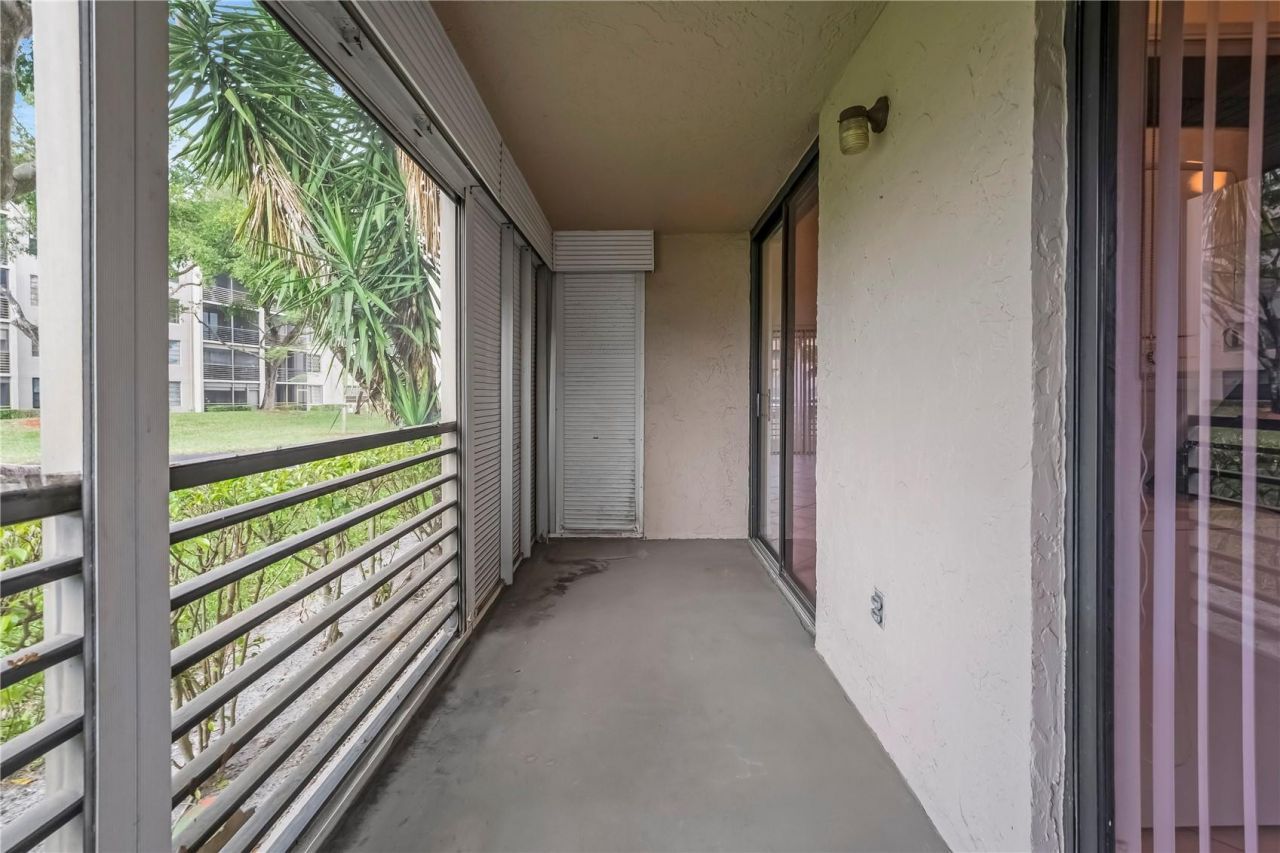 901 Colony Point Circle, Unit 123, Pembroke Pines, FL 33026 Photo