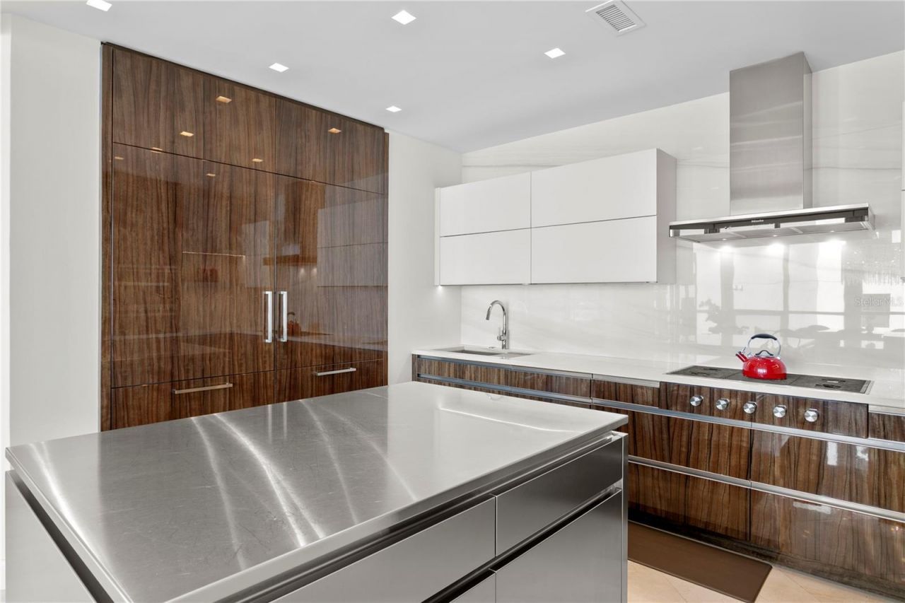 450 Knights Run Avenue, Unit 1801, Tampa, FL 33602 Photo