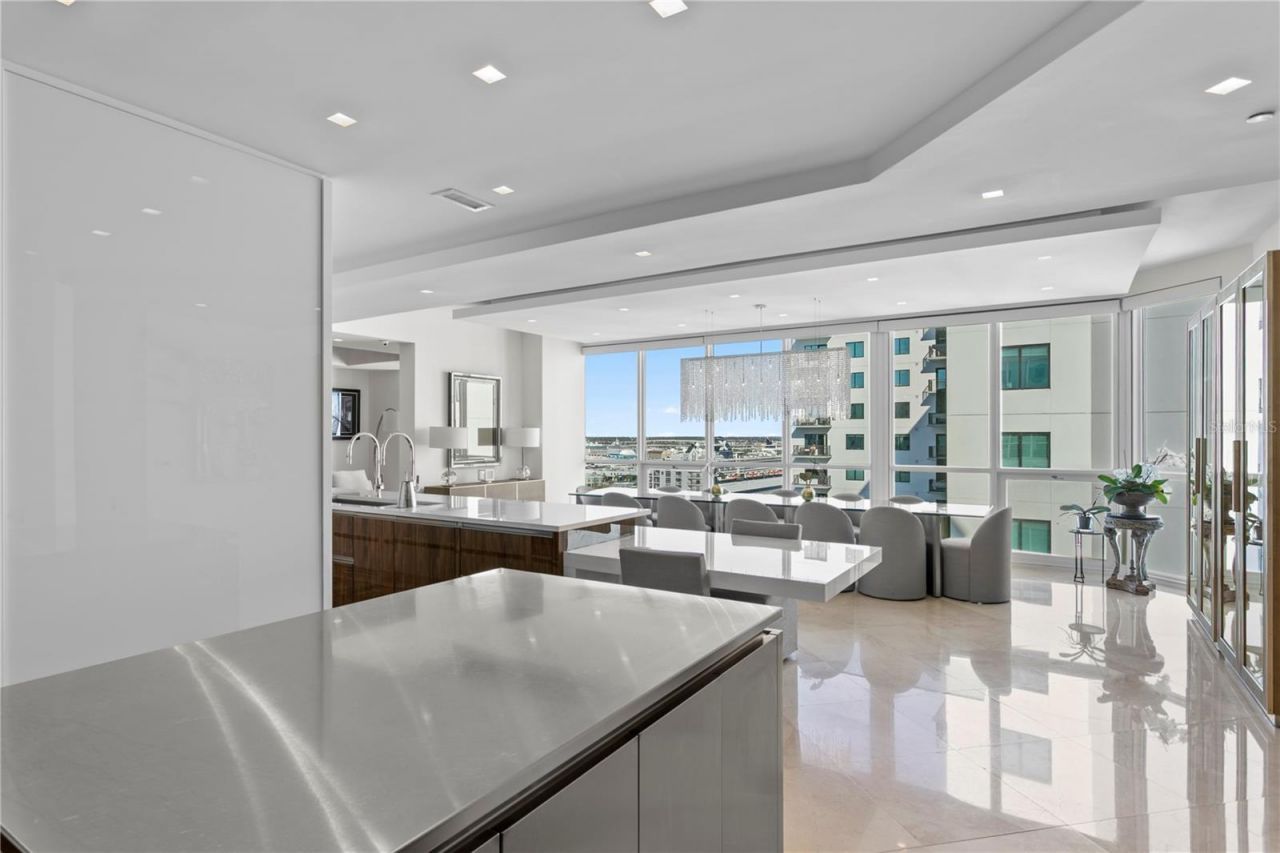 450 Knights Run Avenue, Unit 1801, Tampa, FL 33602 Photo