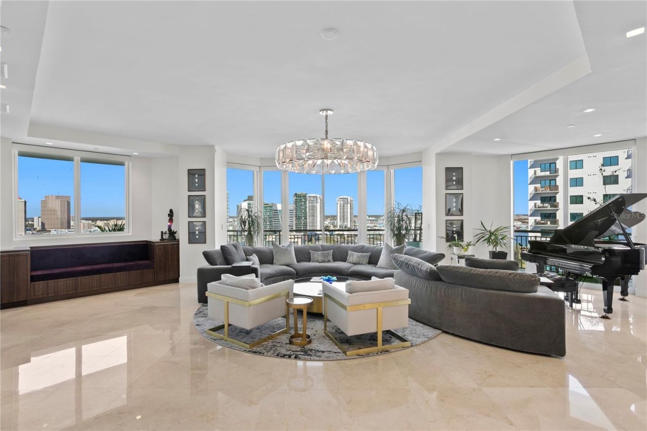 450 Knights Run Avenue, Unit 1801, Tampa, FL 33602 Photo