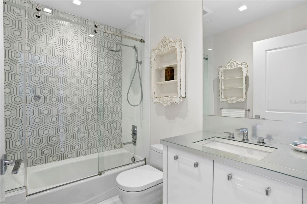 450 Knights Run Avenue, Unit 1801, Tampa, FL 33602 Photo