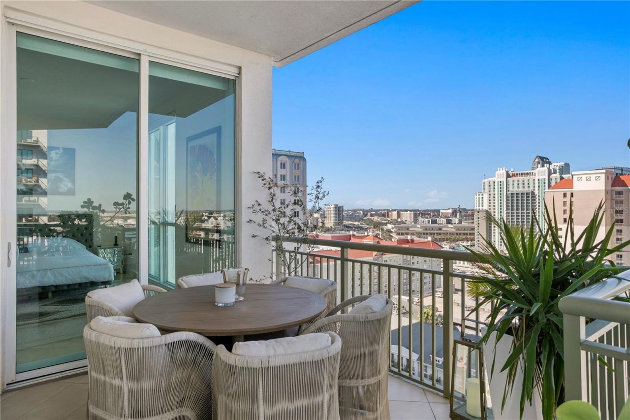 450 Knights Run Avenue, Unit 1801, Tampa, FL 33602 Photo