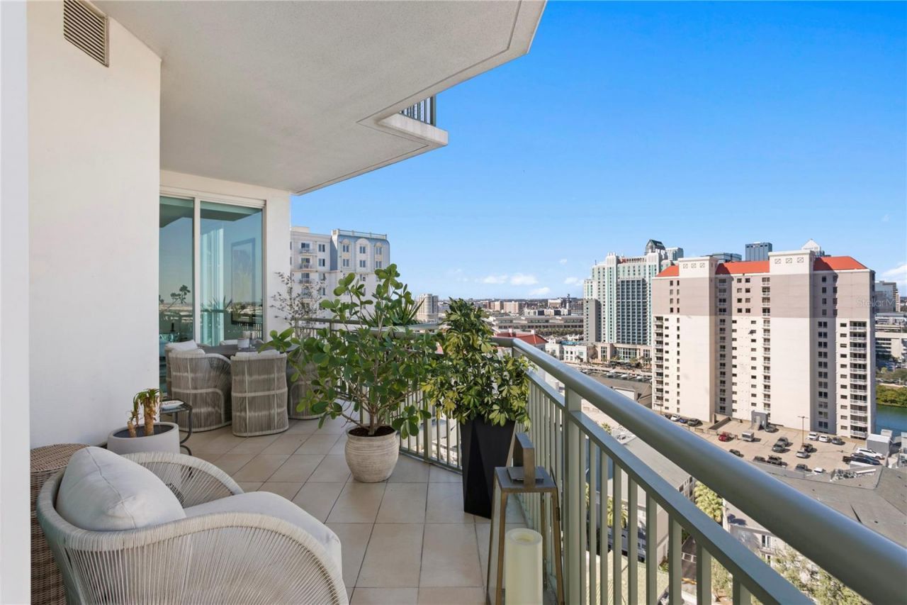 450 Knights Run Avenue, Unit 1801, Tampa, FL 33602 Photo