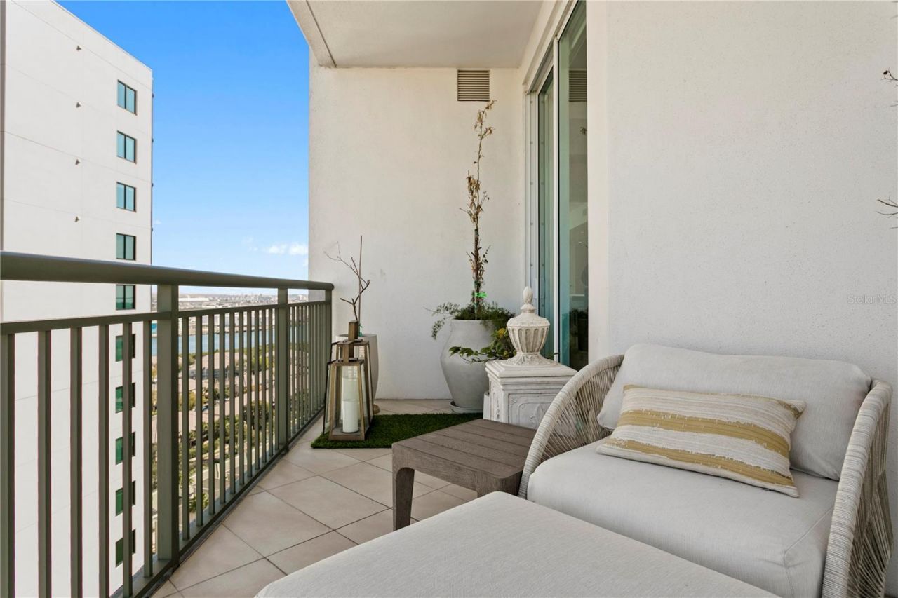 450 Knights Run Avenue, Unit 1801, Tampa, FL 33602 Photo