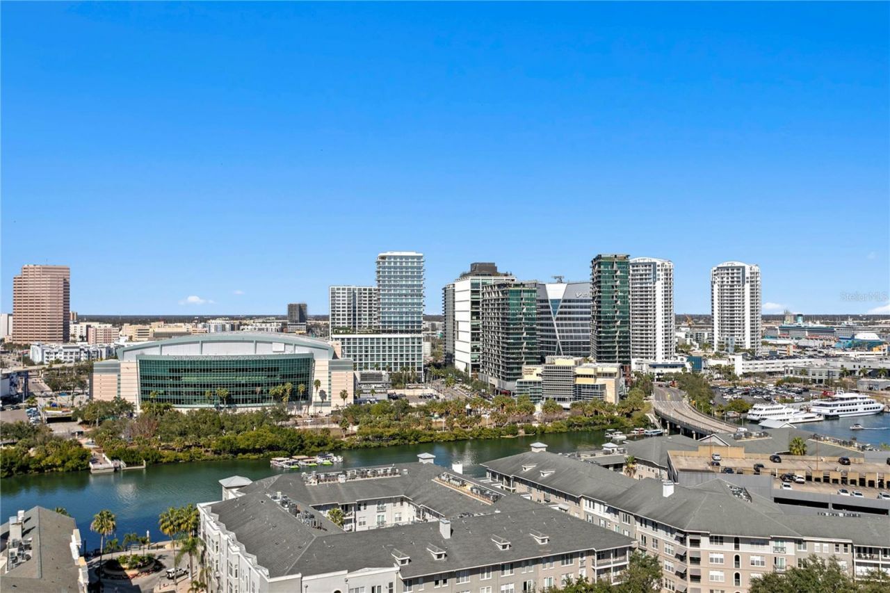 450 Knights Run Avenue, Unit 1801, Tampa, FL 33602 Photo