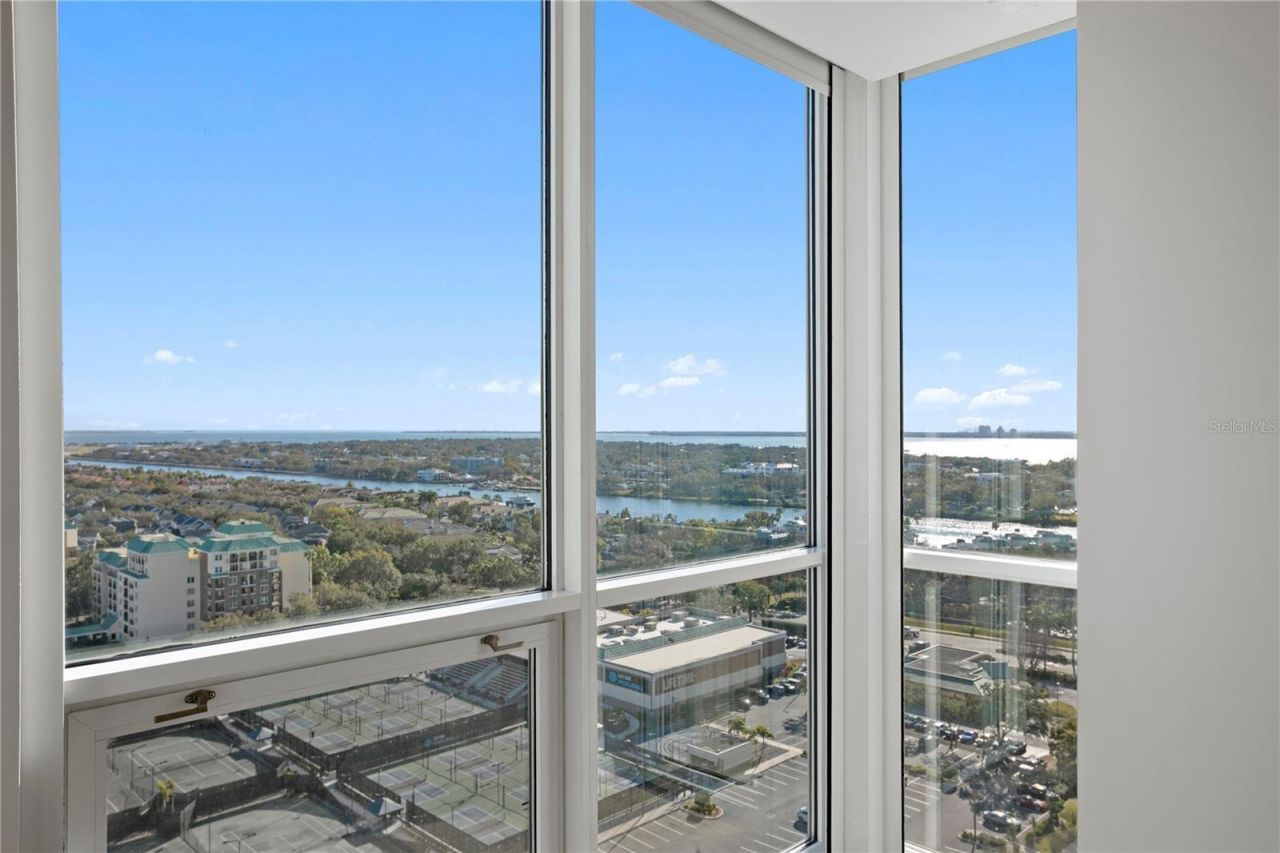 450 Knights Run Avenue, Unit 1801, Tampa, FL 33602 Photo