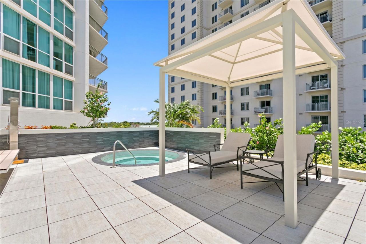 450 Knights Run Avenue, Unit 1801, Tampa, FL 33602 Photo