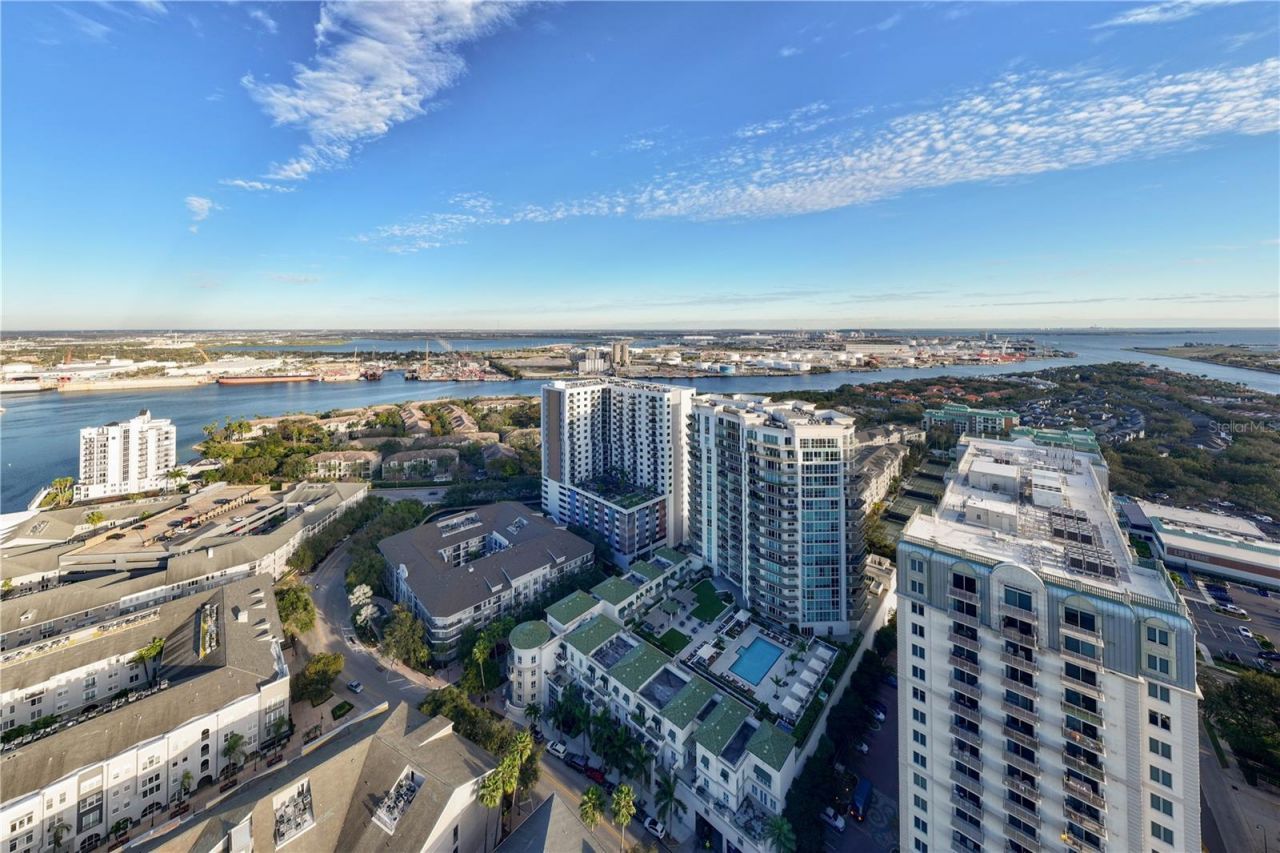 450 Knights Run Avenue, Unit 1801, Tampa, FL 33602 Photo