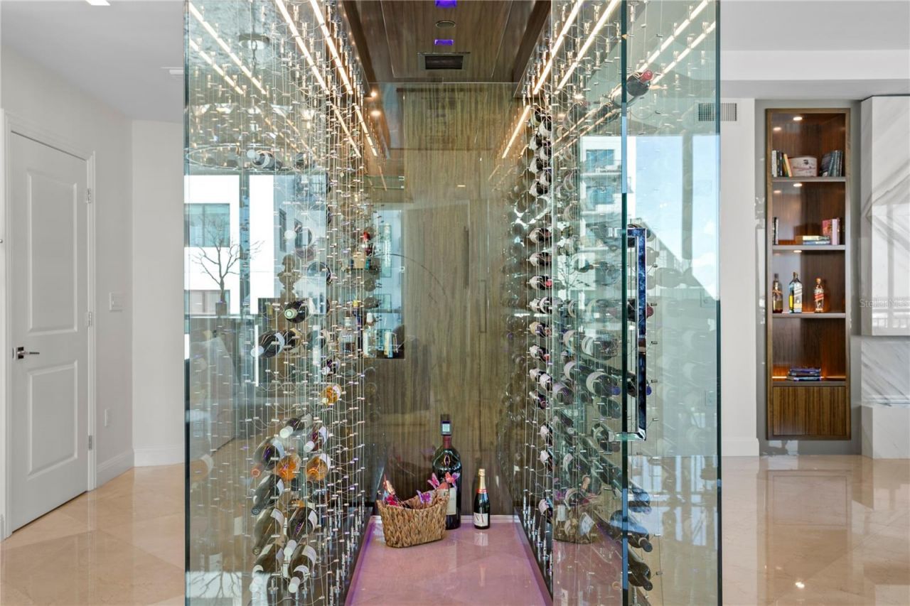 450 Knights Run Avenue, Unit 1801, Tampa, FL 33602 Photo