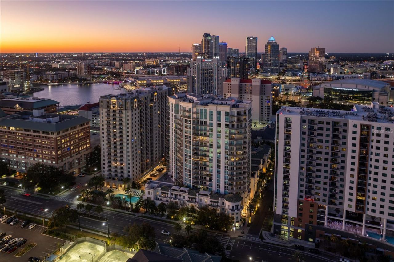 450 Knights Run Avenue, Unit 1801, Tampa, FL 33602 Photo
