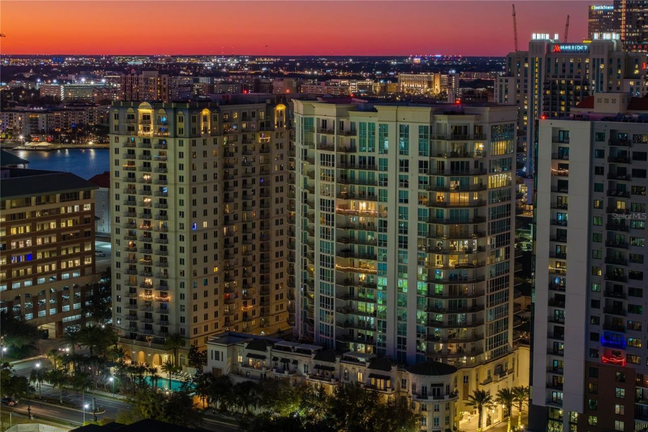 450 Knights Run Avenue, Unit 1801, Tampa, FL 33602 Photo
