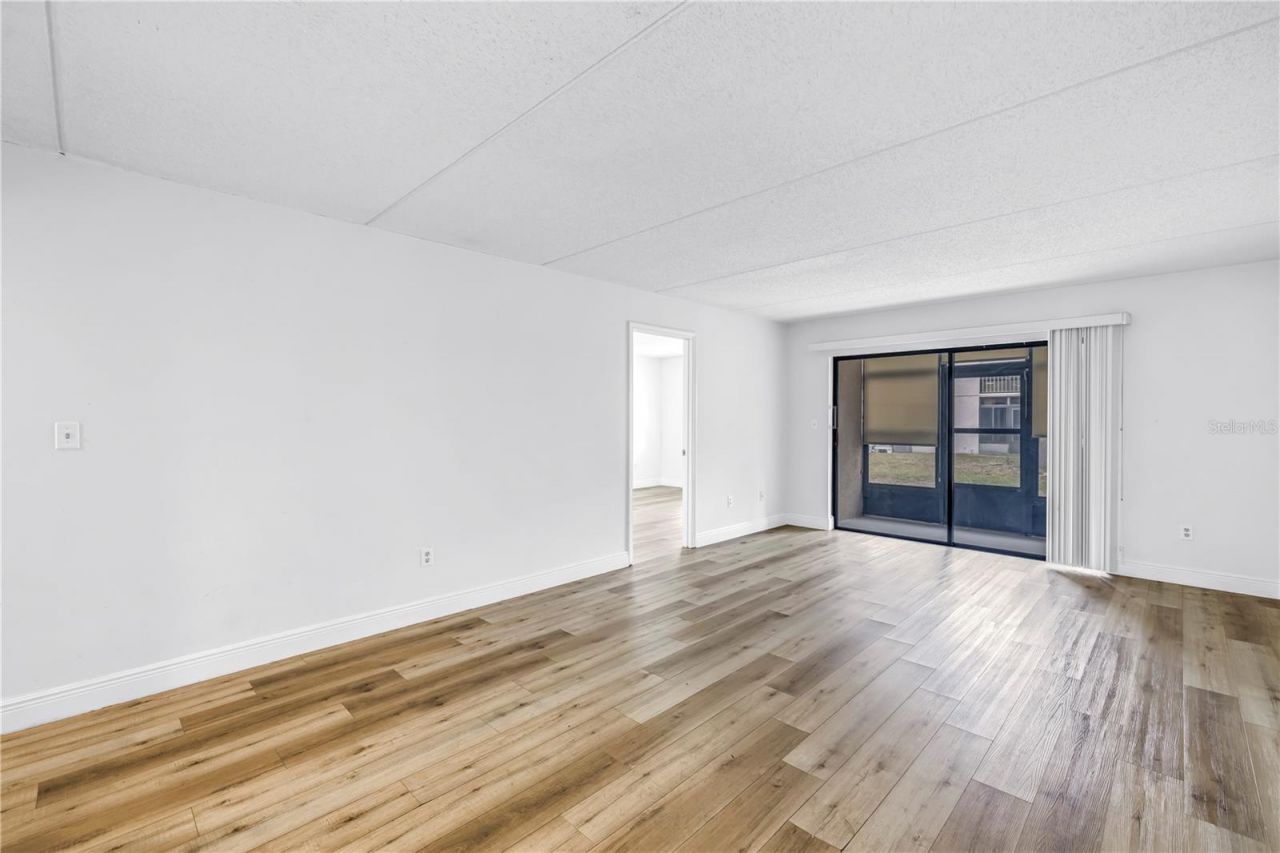 2255 62nd Avenue N, Unit 2102, Saint Petersburg, FL 33702 Photo