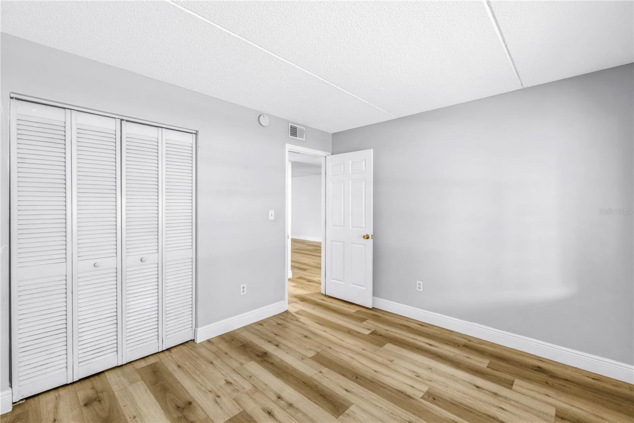 2255 62nd Avenue N, Unit 2102, Saint Petersburg, FL 33702 Photo