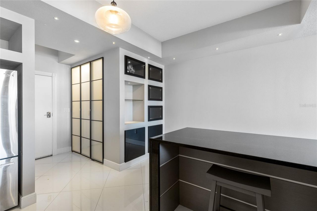 226 5th Avenue N, Unit 601, Saint Petersburg, FL 33701 Photo