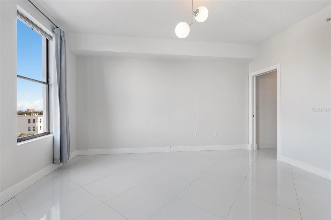 226 5th Avenue N, Unit 601, Saint Petersburg, FL 33701 Photo