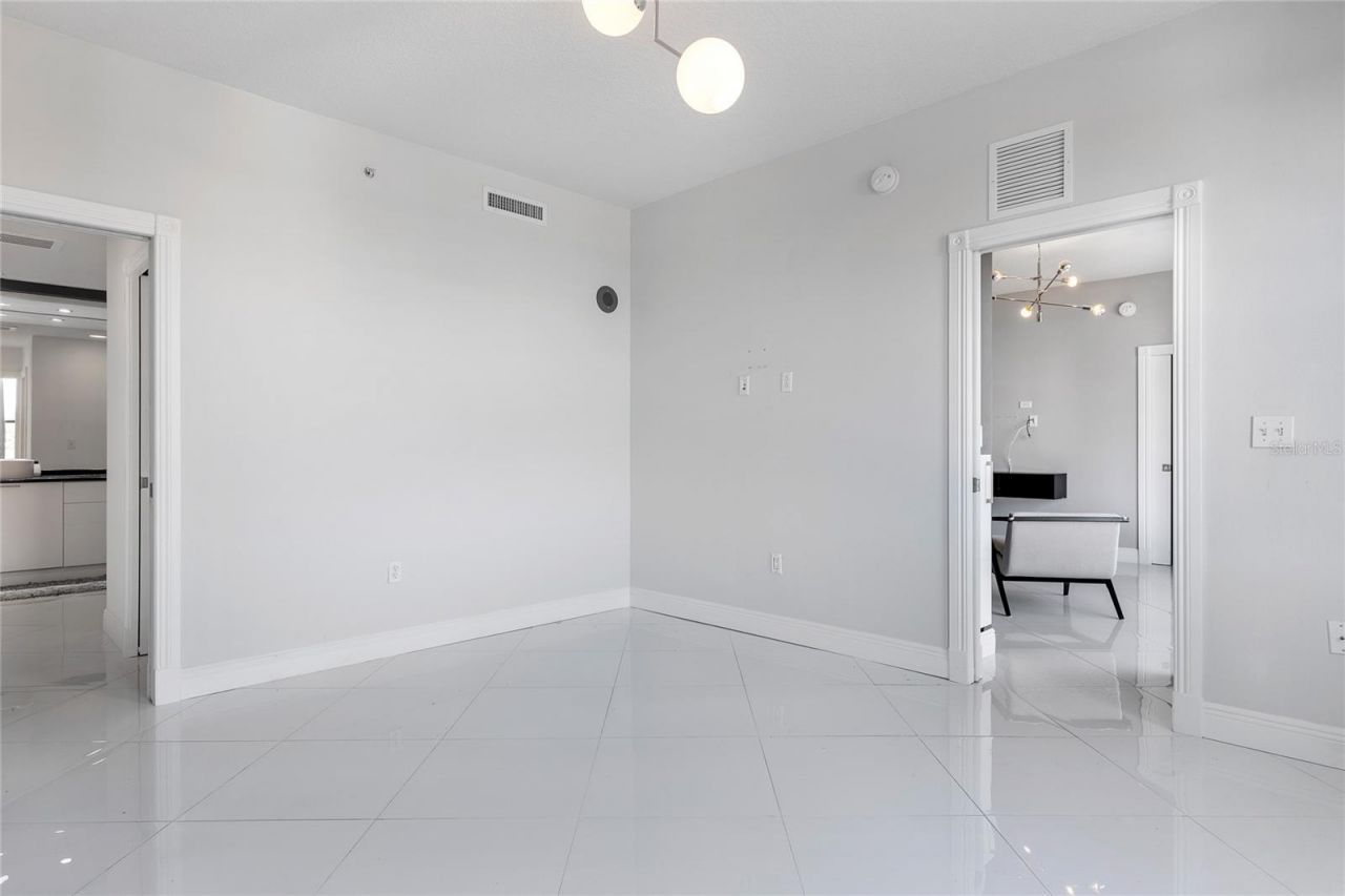 226 5th Avenue N, Unit 601, Saint Petersburg, FL 33701 Photo