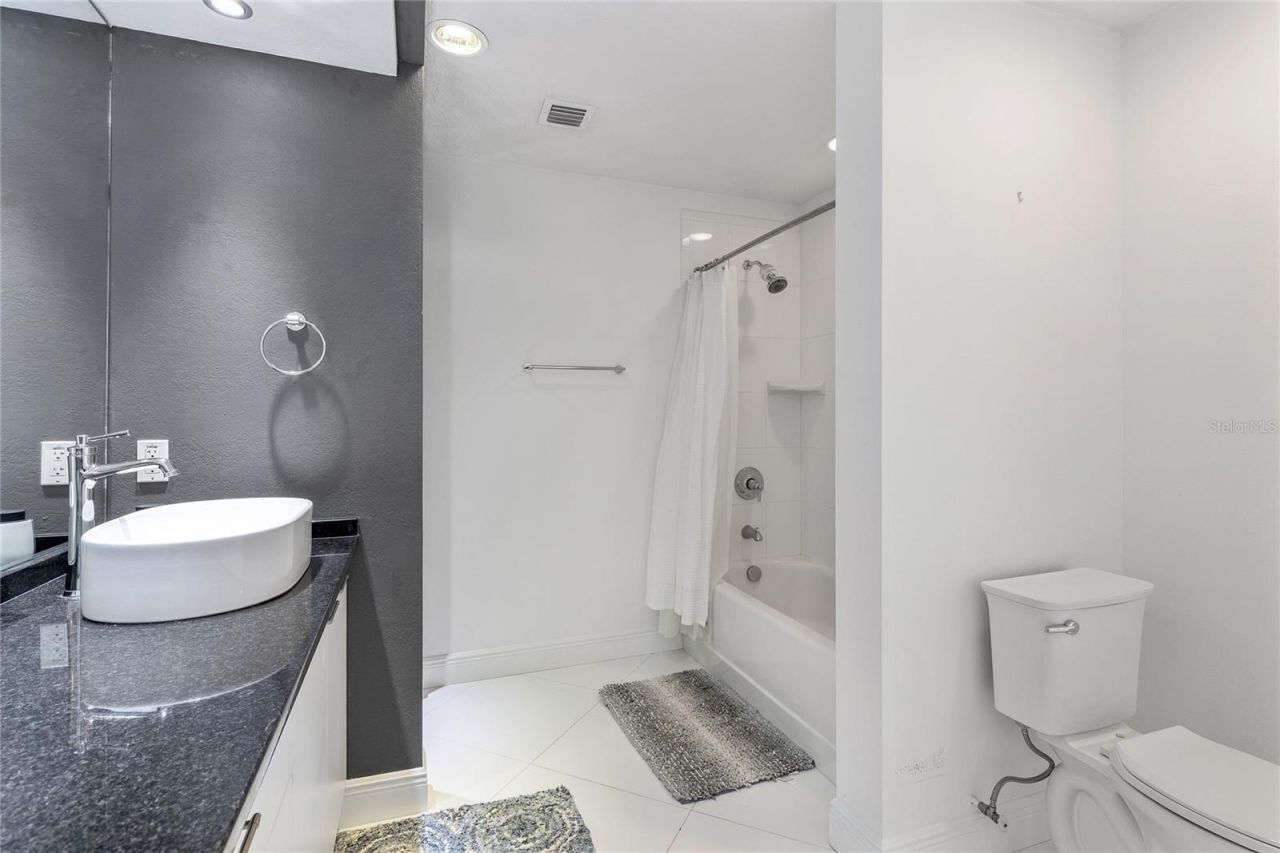 226 5th Avenue N, Unit 601, Saint Petersburg, FL 33701 Photo