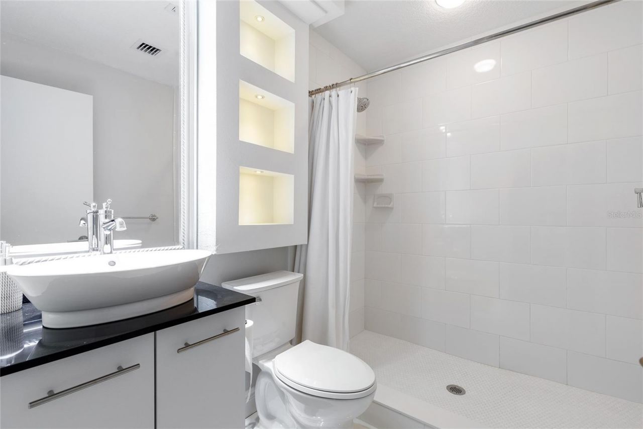 226 5th Avenue N, Unit 601, Saint Petersburg, FL 33701 Photo