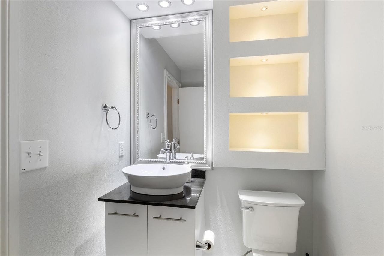 226 5th Avenue N, Unit 601, Saint Petersburg, FL 33701 Photo