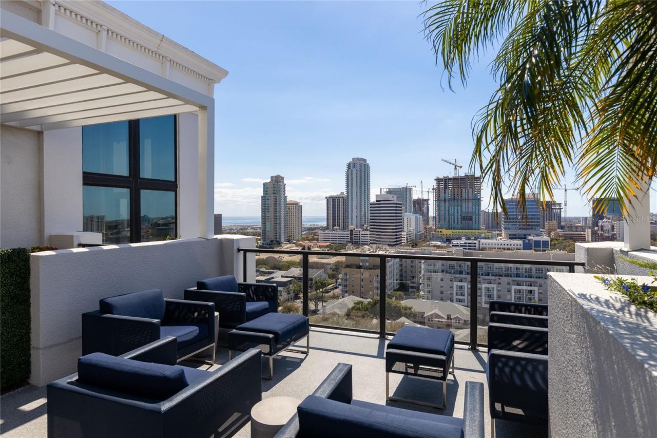 226 5th Avenue N, Unit 601, Saint Petersburg, FL 33701 Photo