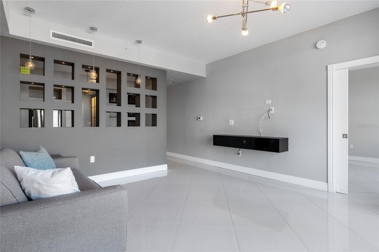 226 5th Avenue N, Unit 601, Saint Petersburg, FL 33701 Photo