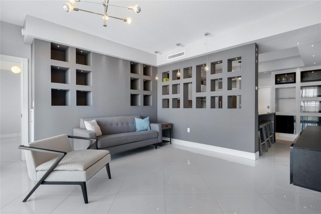 226 5th Avenue N, Unit 601, Saint Petersburg, FL 33701 Photo