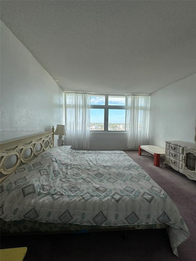 7135 Collins Ave, Unit PH5, Miami Beach, FL 33141 Photo