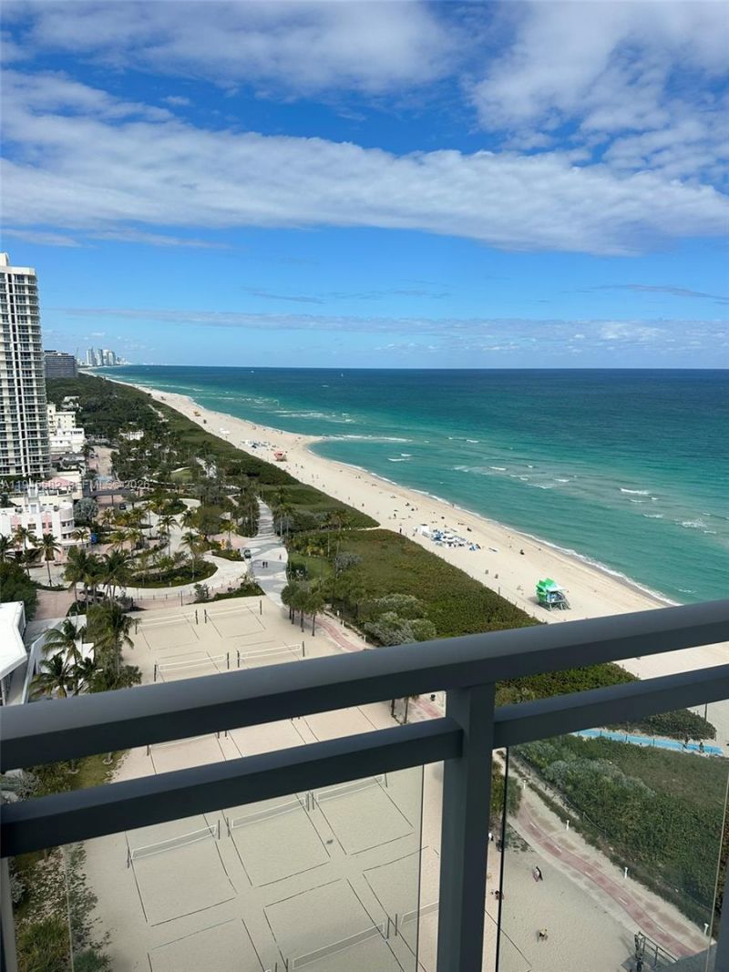 7135 Collins Ave, Unit PH5, Miami Beach, FL 33141 Photo