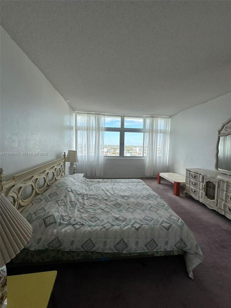 7135 Collins Ave, Unit PH5, Miami Beach, FL 33141 Photo