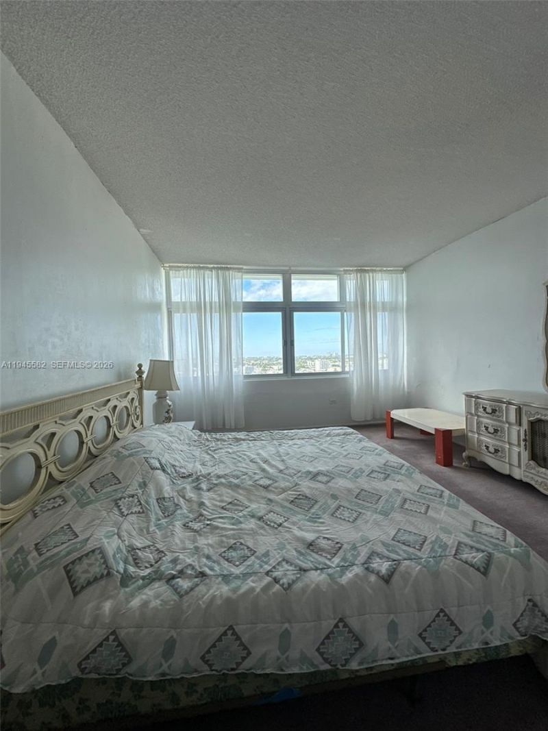 7135 Collins Ave, Unit PH5, Miami Beach, FL 33141 Photo