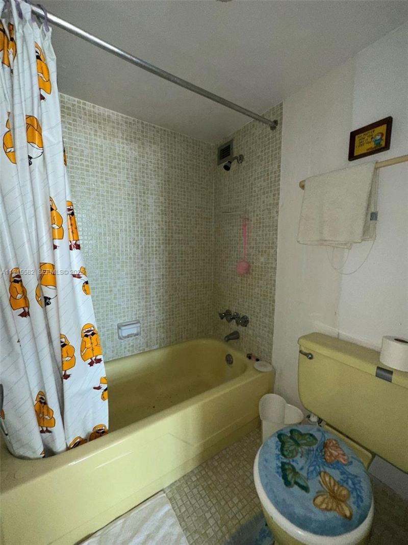 7135 Collins Ave, Unit PH5, Miami Beach, FL 33141 Photo