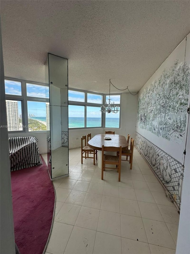 7135 Collins Ave, Unit PH5, Miami Beach, FL 33141 Photo