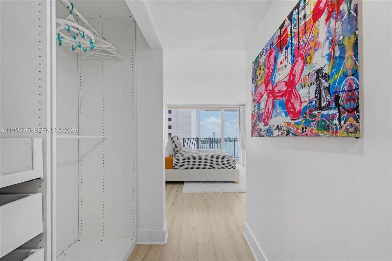 7601 E Treasure Dr , Unit 2209, North Bay Village, FL 33141 Photo