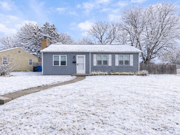 1144 39th Street, Moline, IL 61265
