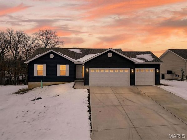 165 Colton Jesse Drive, Winfield, MO 63389