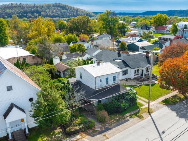 312 E Eighth Street, Manchester, OH 45144