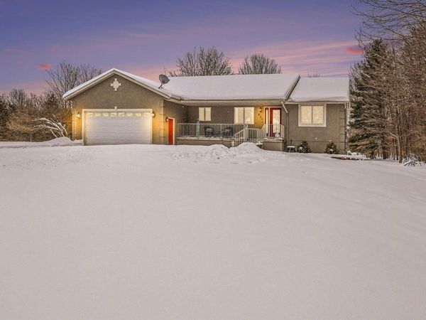 425 E Sternberg Road, Norton Shores, MI 49441