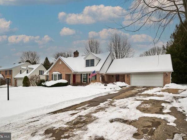 1736 CAMBRIDGE DRIVE, STATE COLLEGE, PA 16803