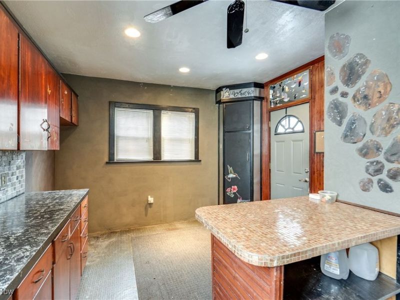 263 19th Street NW, Barberton, OH 44203 Photo 13