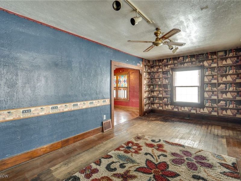 263 19th Street NW, Barberton, OH 44203 Photo 5