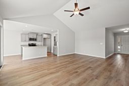 955 Woodside Dr. photo 4