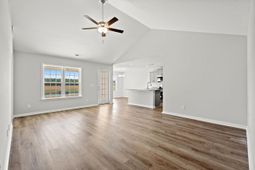 955 Woodside Dr. photo 4