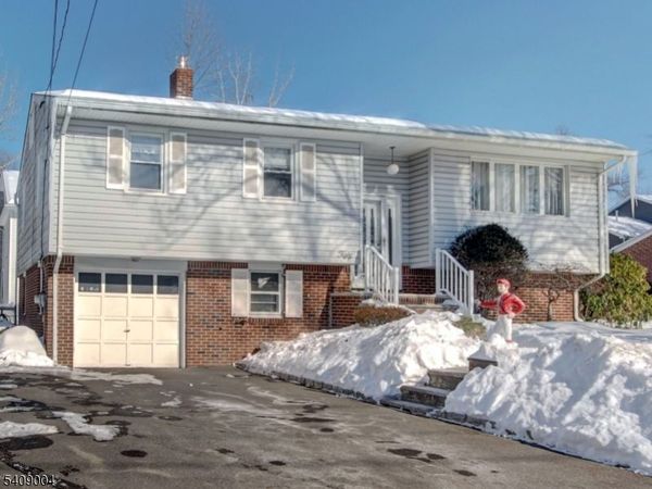 50 Cooper Ave, Roseland, NJ 07068