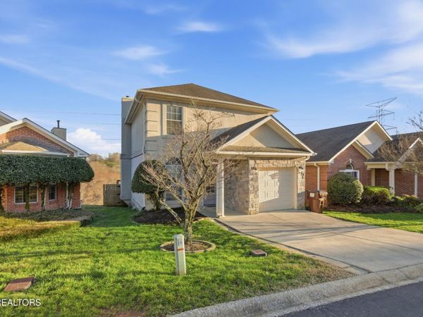 8824 Lennox View Way, Knoxville, TN 37923