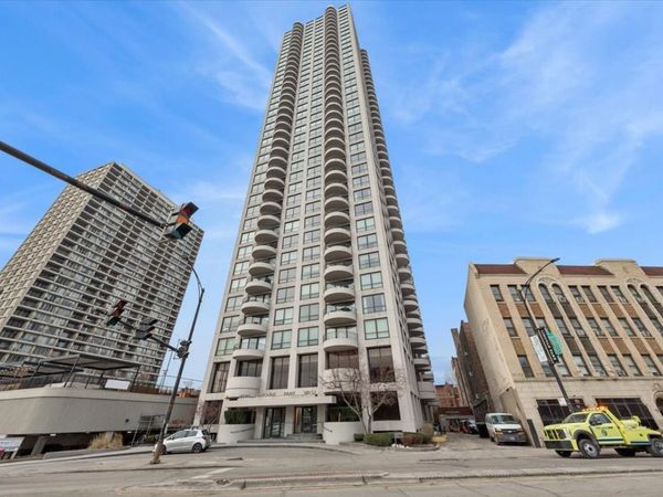 2020 N Lincoln Park West, Unit 14B, Chicago, IL 60614