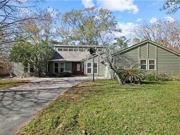 17 COLONY TRAIL Drive, Mandeville, LA 70448